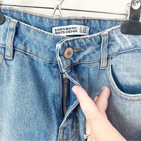 Zara Denim Frill Ruffle Cuff Raw Hem Cropped Jeans Light Wash 2 - Picture 5 of 13